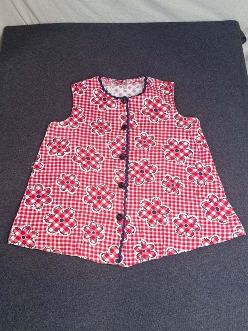 Vintage 1960s Red Gingham Floral Print Sleeveless House Top A-Line Blouse